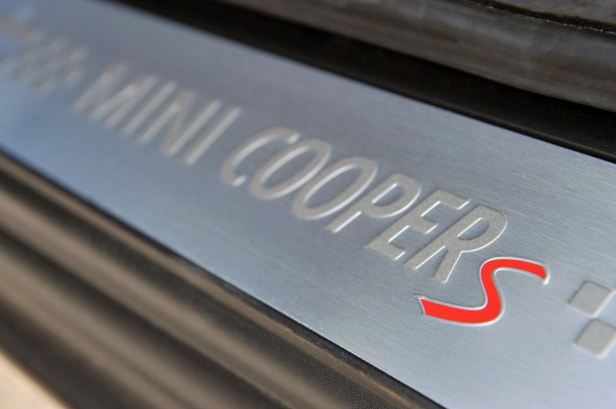 Mini Cooper Countryman 2011 года  (фото 71 из 160)